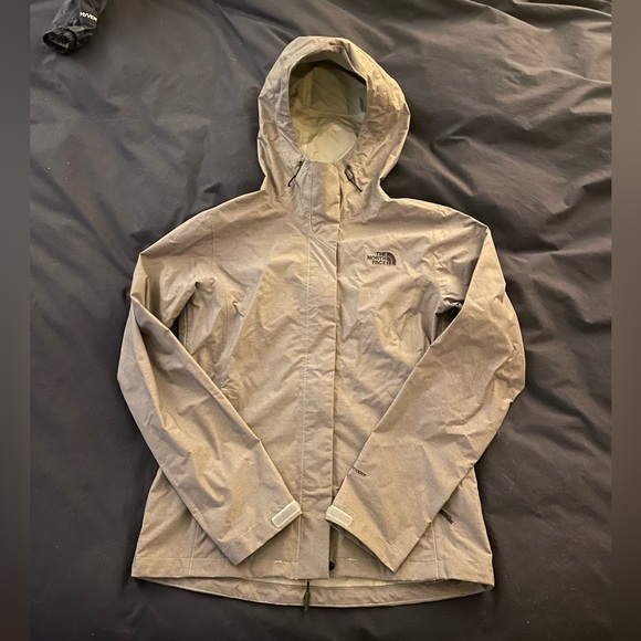 The North Face Dryvent Rain Jacket - Picture 1 of 7